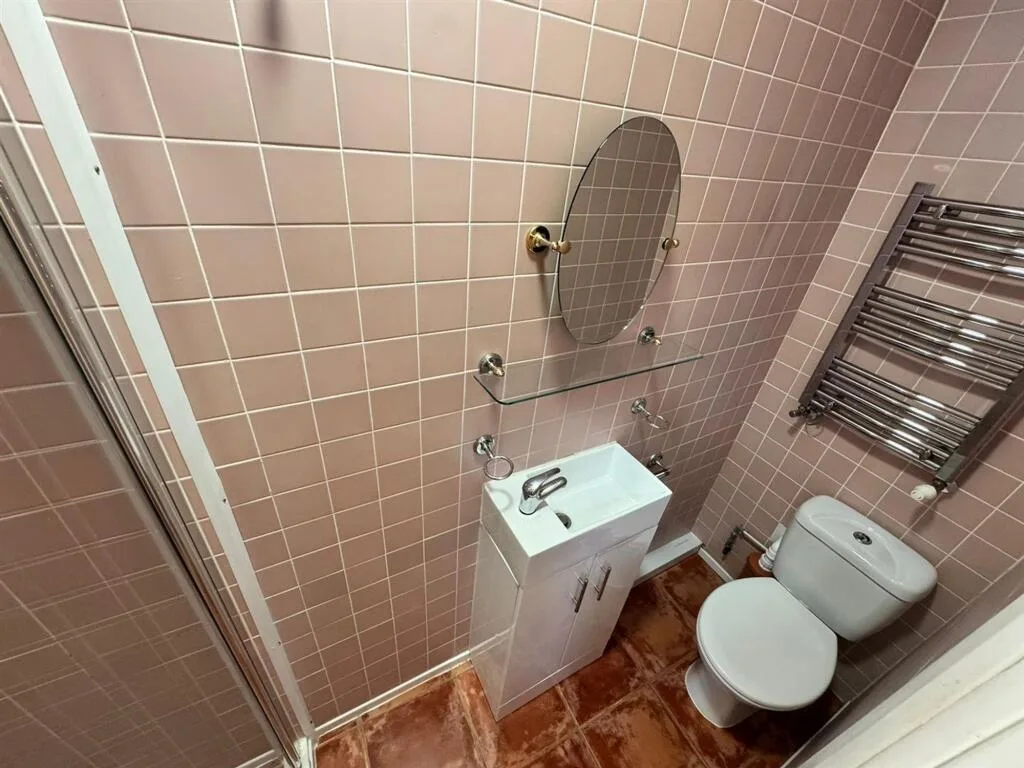 1 bedroom house of multiple occupation for rent