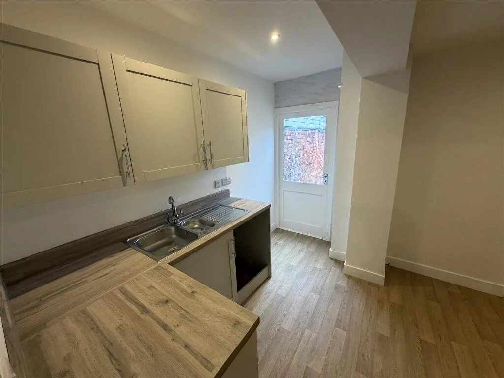 2 bedroom terraced house for rent