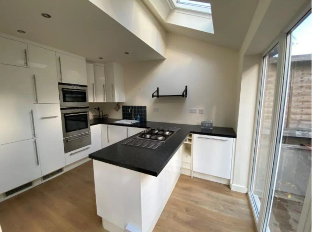 3 bedroom mews property for rent