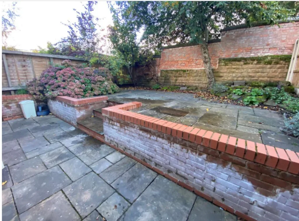 3 bedroom mews property for rent