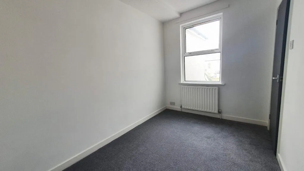 2 bedroom house for rent