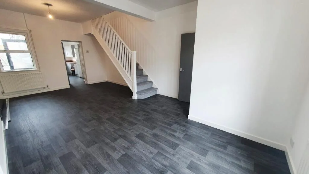 2 bedroom house for rent