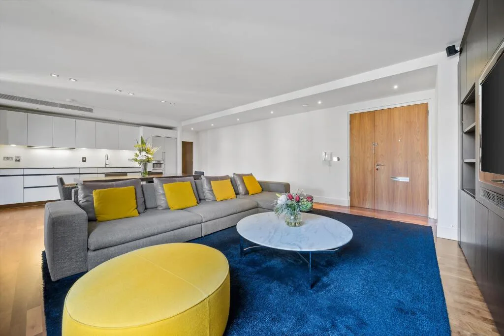 3 bedroom flat for rent