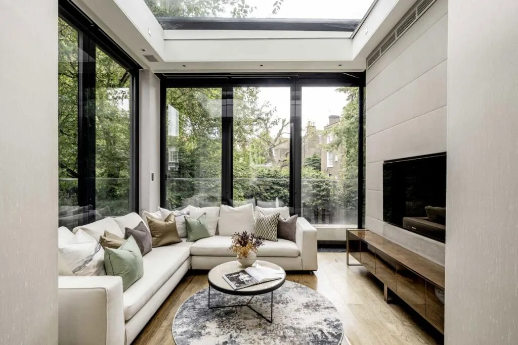 5 bedroom detached house for rent