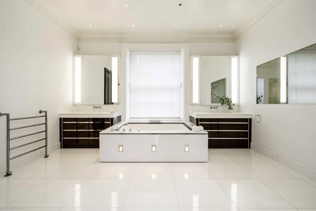 5 bedroom detached house for rent