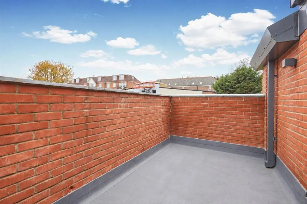 2 bedroom house for rent