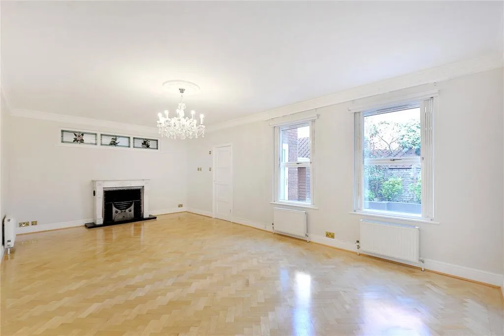 5 bedroom detached house for rent