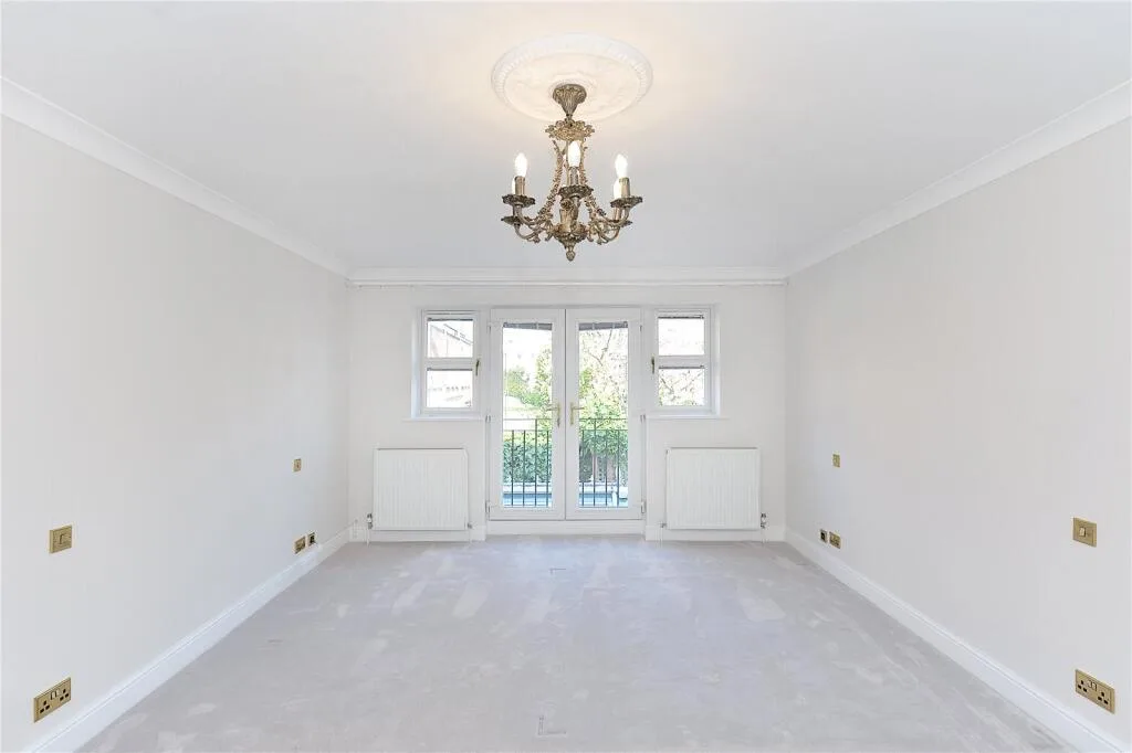 5 bedroom detached house for rent
