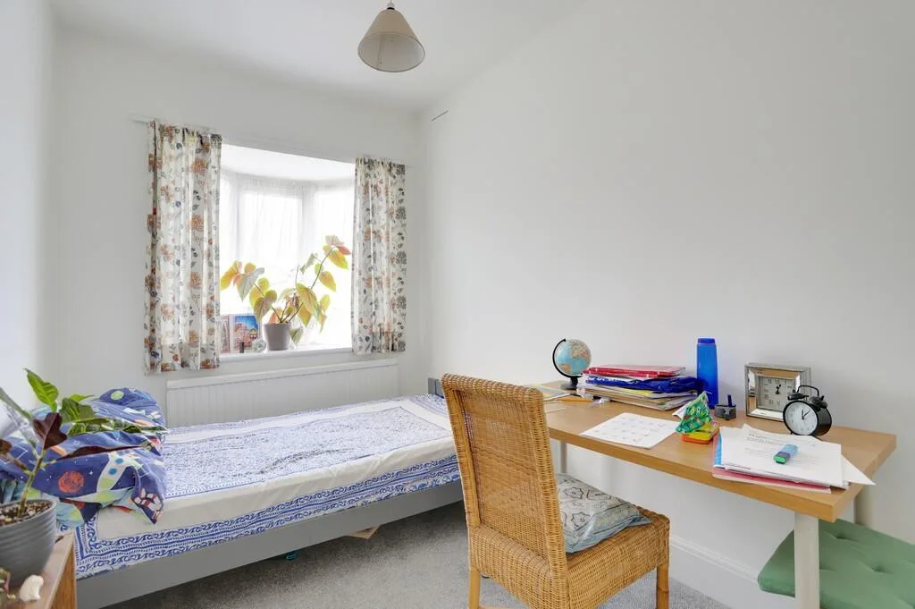 3 bedroom semi-detached house for rent
