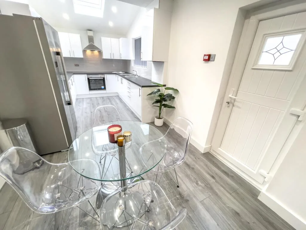 1 bedroom house for rent