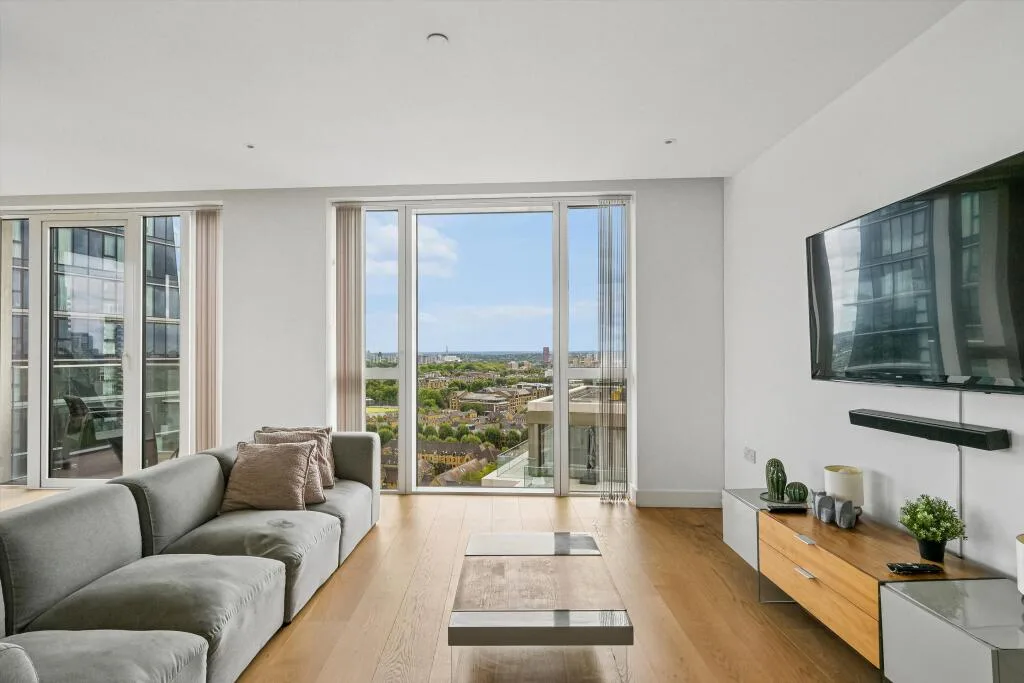 3 bedroom flat for rent