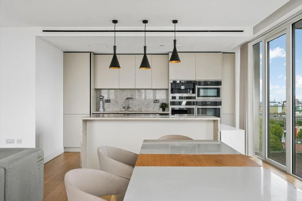 3 bedroom flat for rent