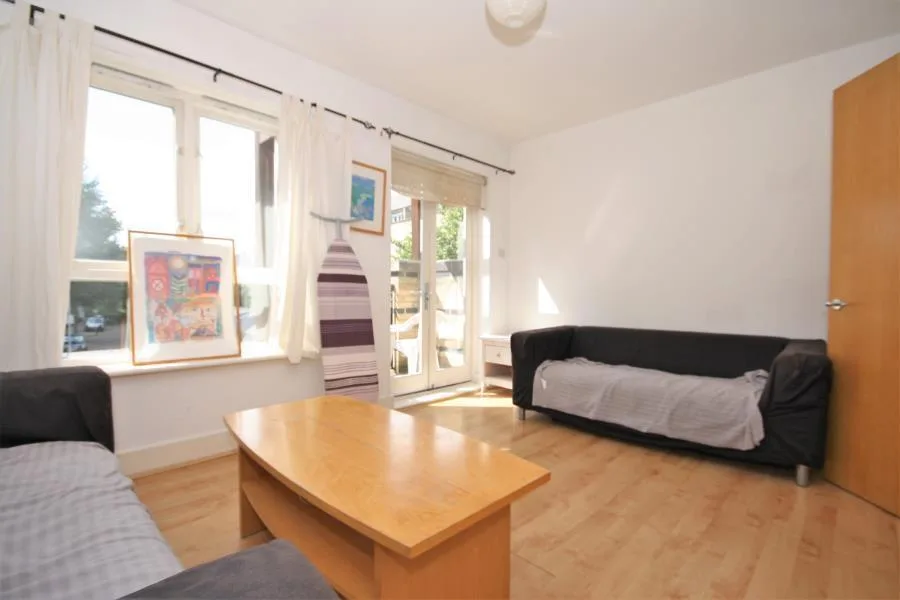 4 bedroom town house for rent
