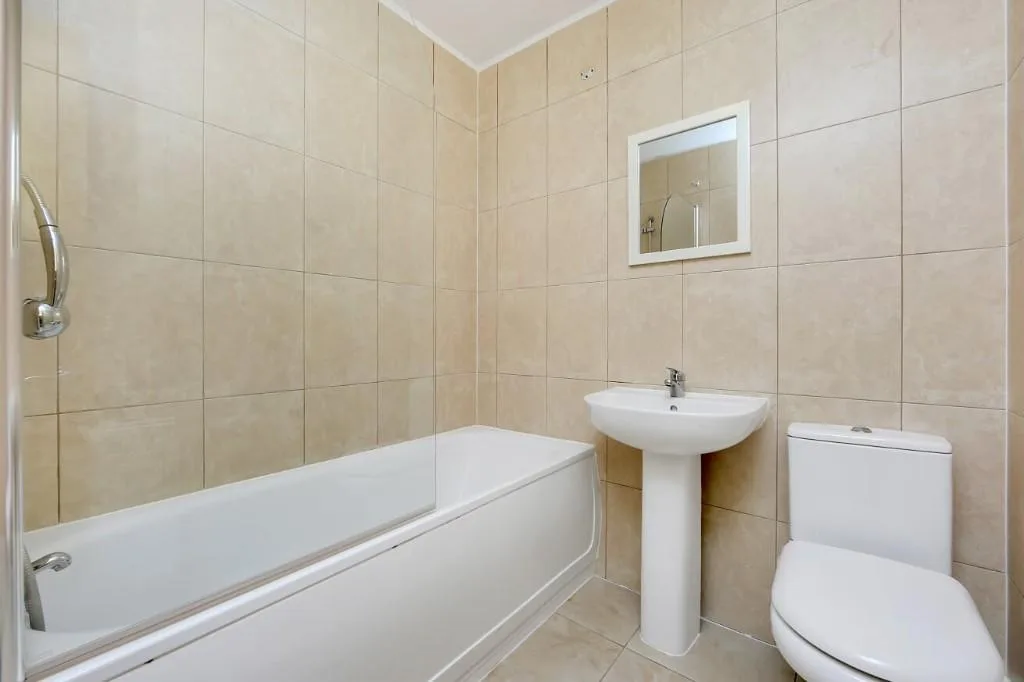 4 bedroom town house for rent