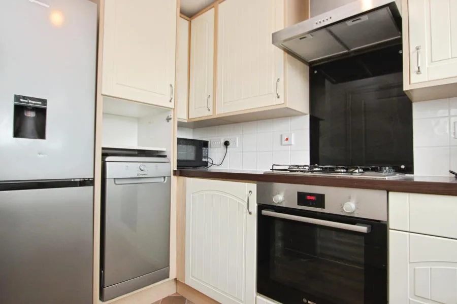 4 bedroom terraced house for rent