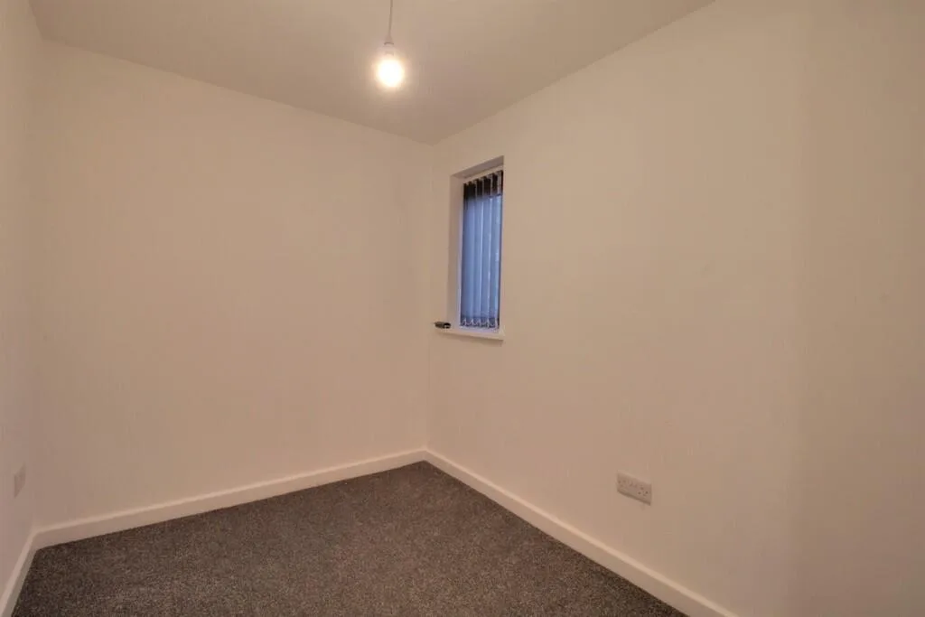 2 bedroom maisonette for rent