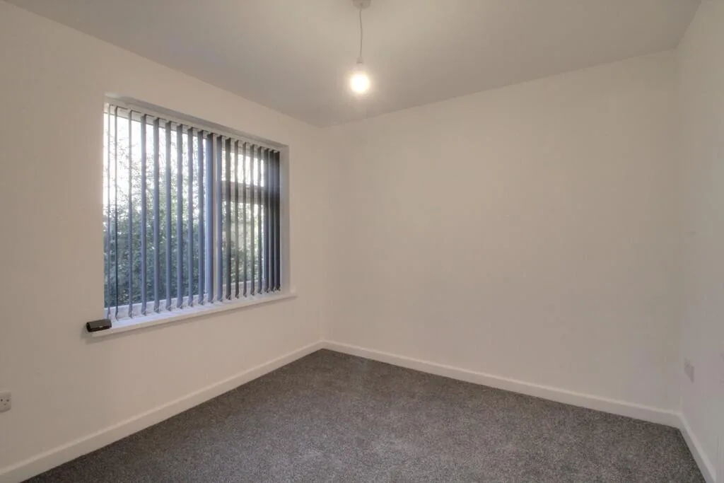 2 bedroom maisonette for rent