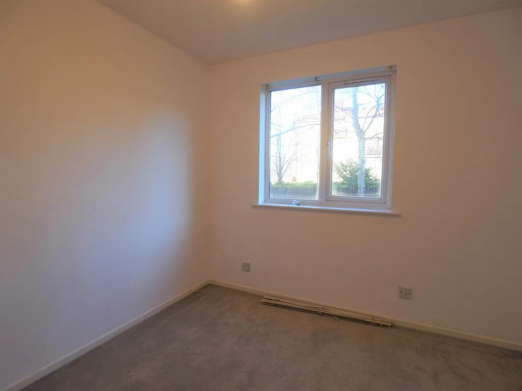 2 bedroom ground floor flat for rent