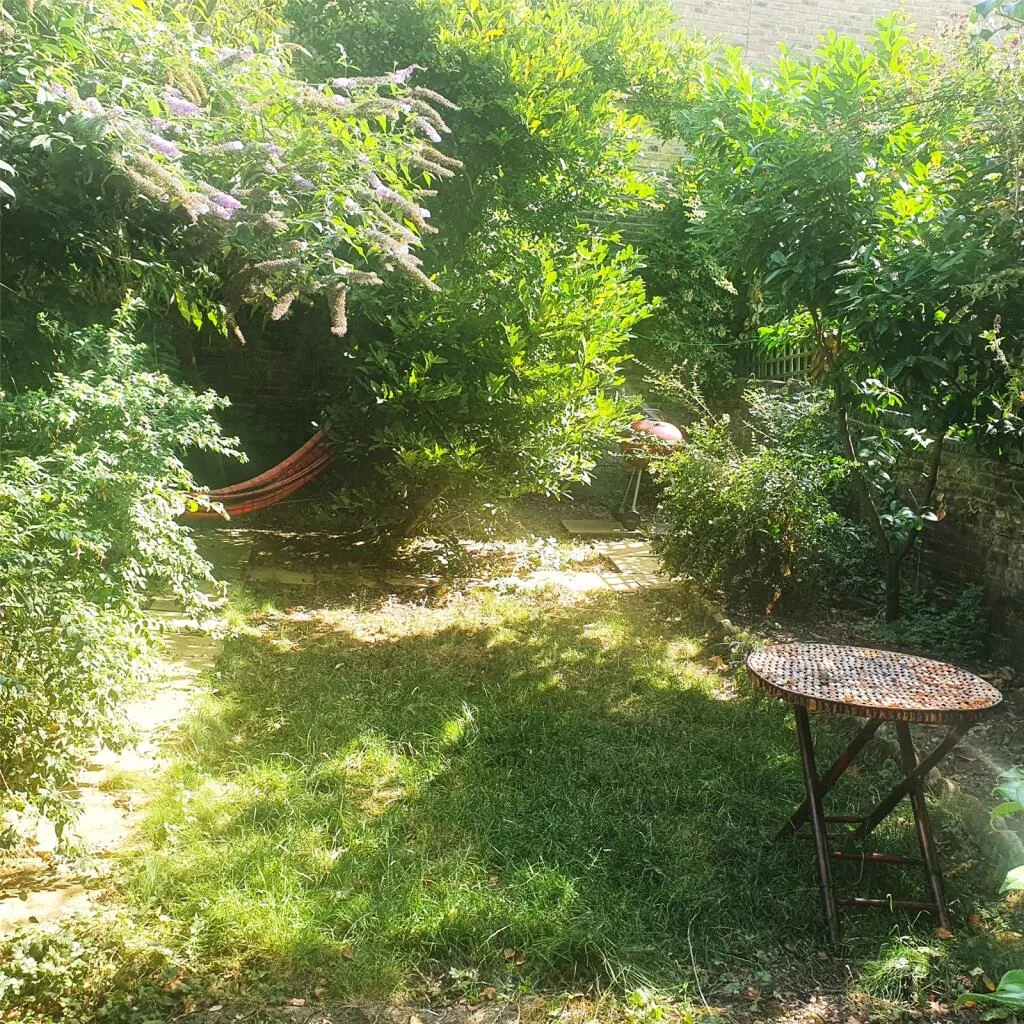 2 bedroom maisonette for rent