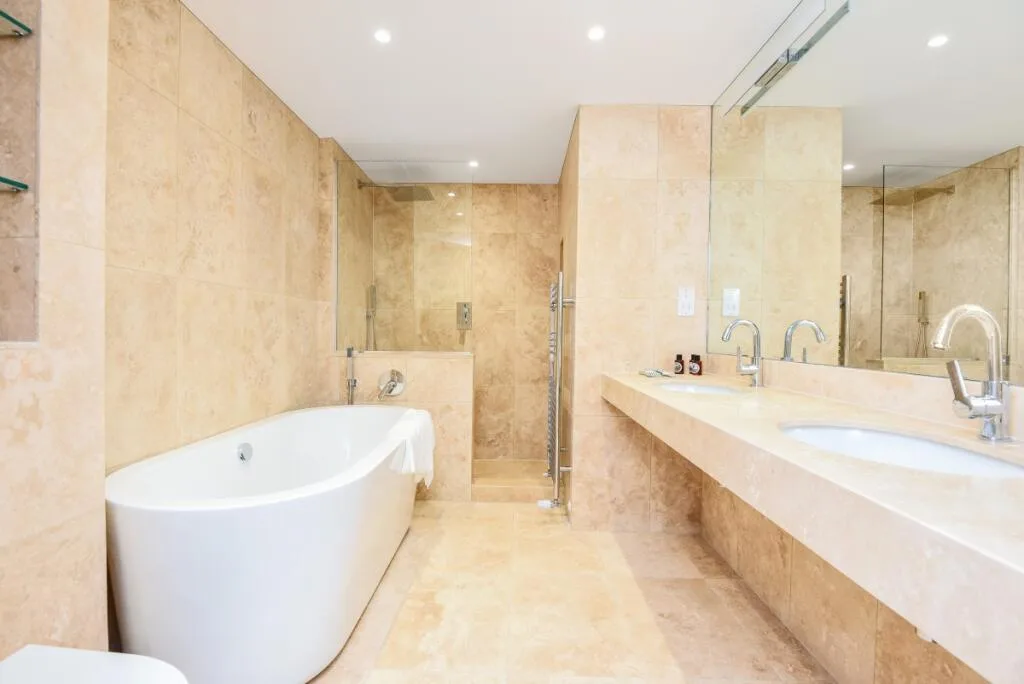 2 bedroom house for rent