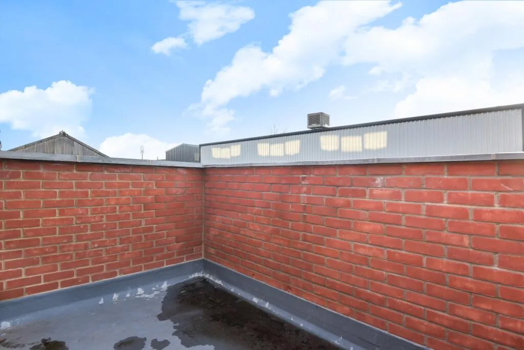 2 bedroom house for rent