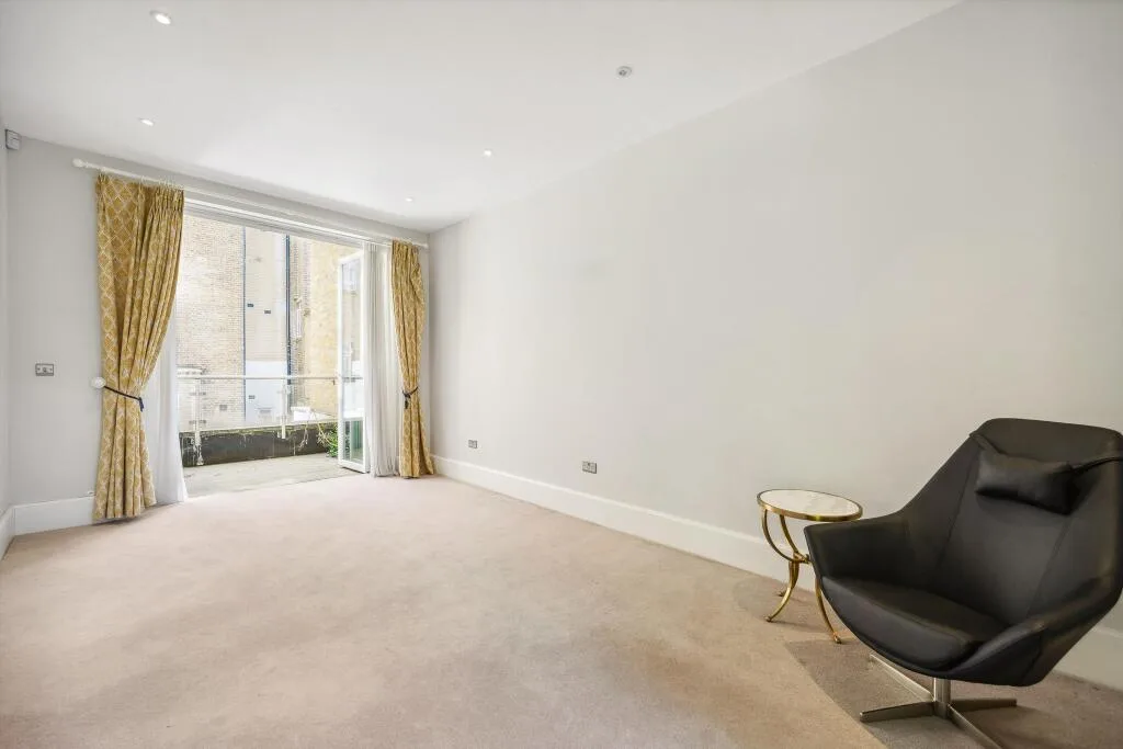 5 bedroom town house for rent