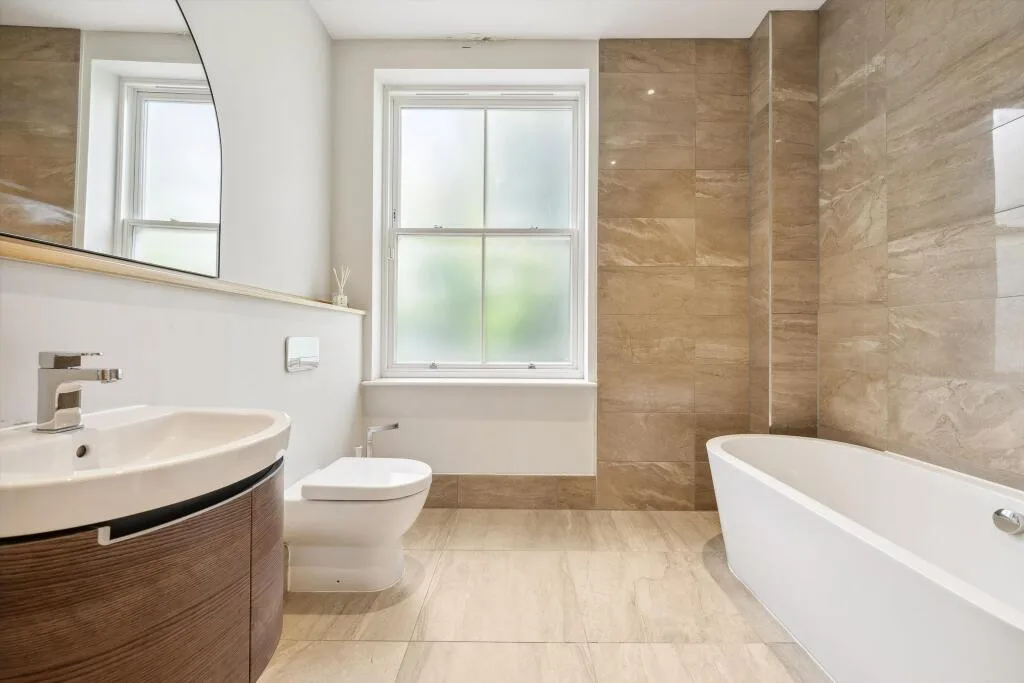5 bedroom town house for rent