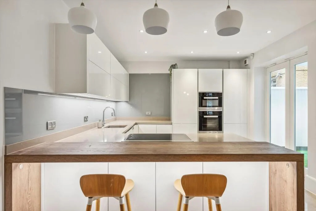 5 bedroom town house for rent