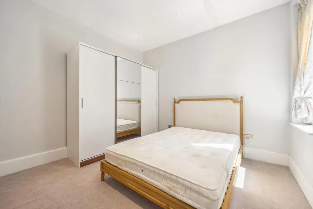 5 bedroom town house for rent