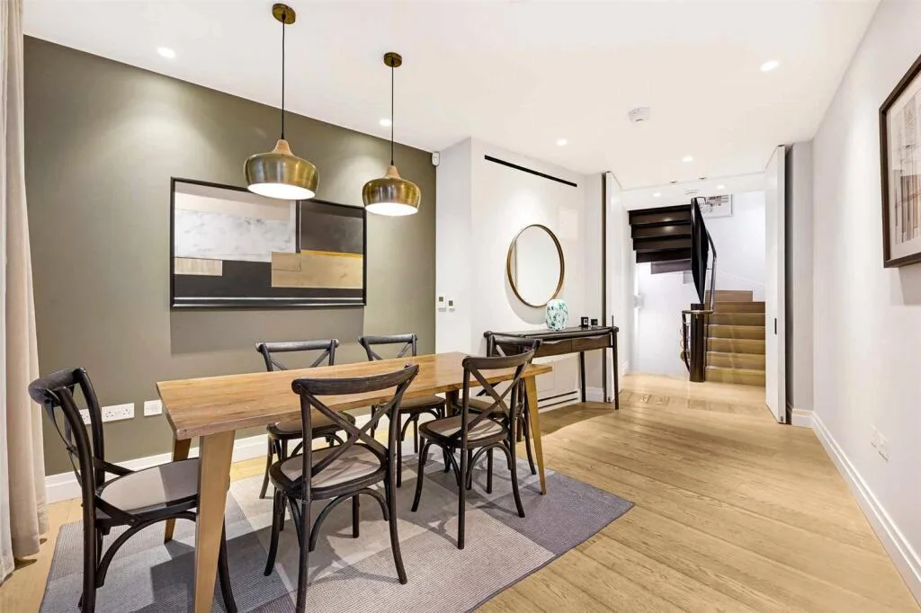 2 bedroom house for rent