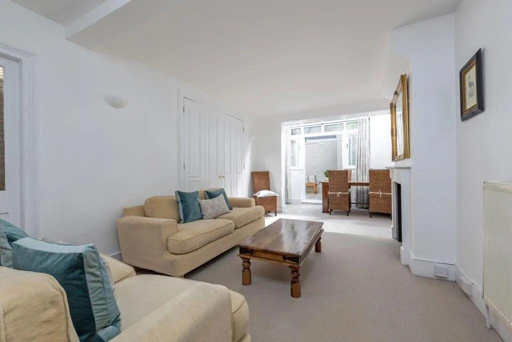 2 bedroom apartment for rent