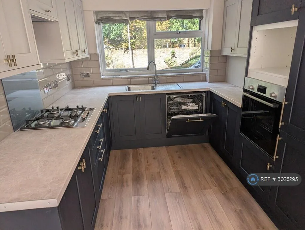 4 bedroom terraced house for rent