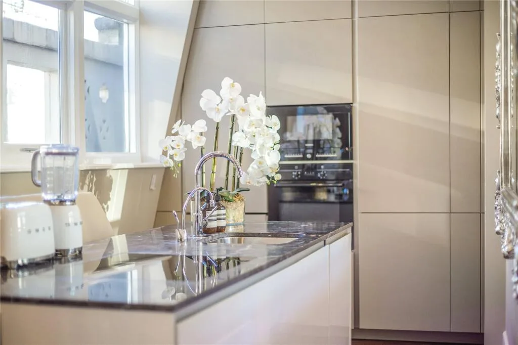 2 bedroom duplex for rent