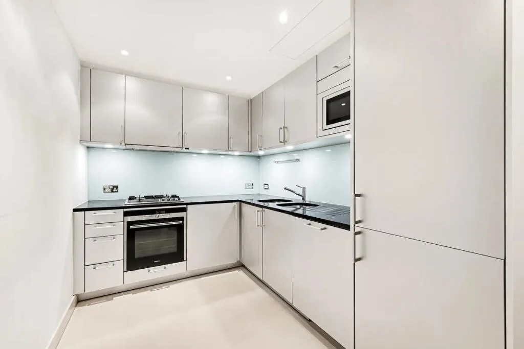 3 bedroom flat for rent