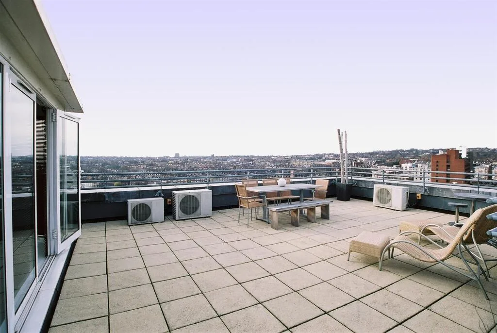3 bedroom flat for rent