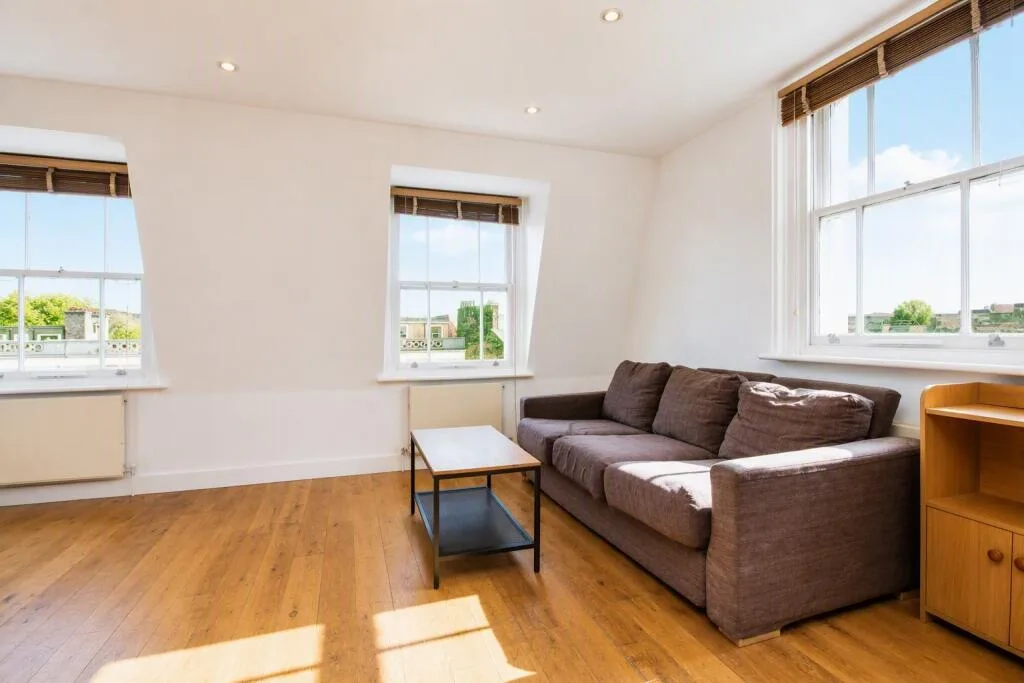 3 bedroom flat for rent