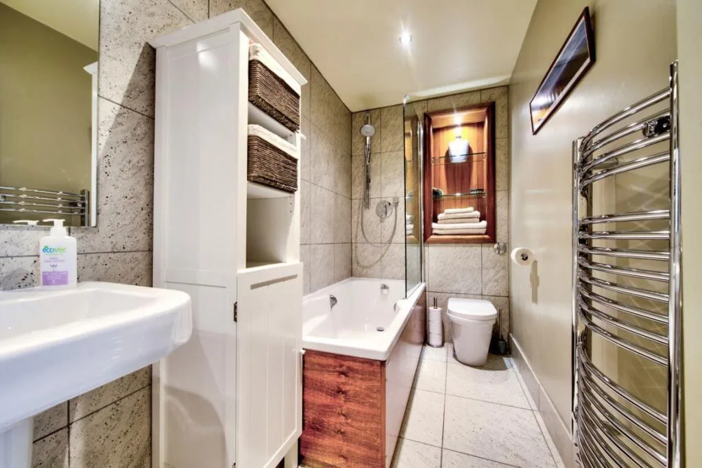 3 bedroom flat for rent