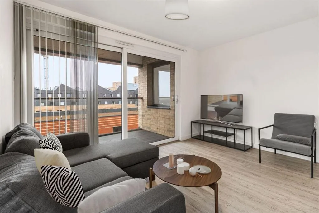 3 bedroom flat for rent