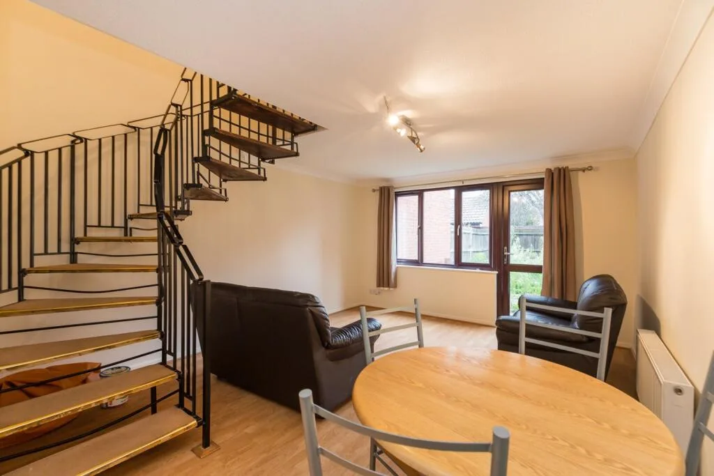 2 bedroom terraced house for rent