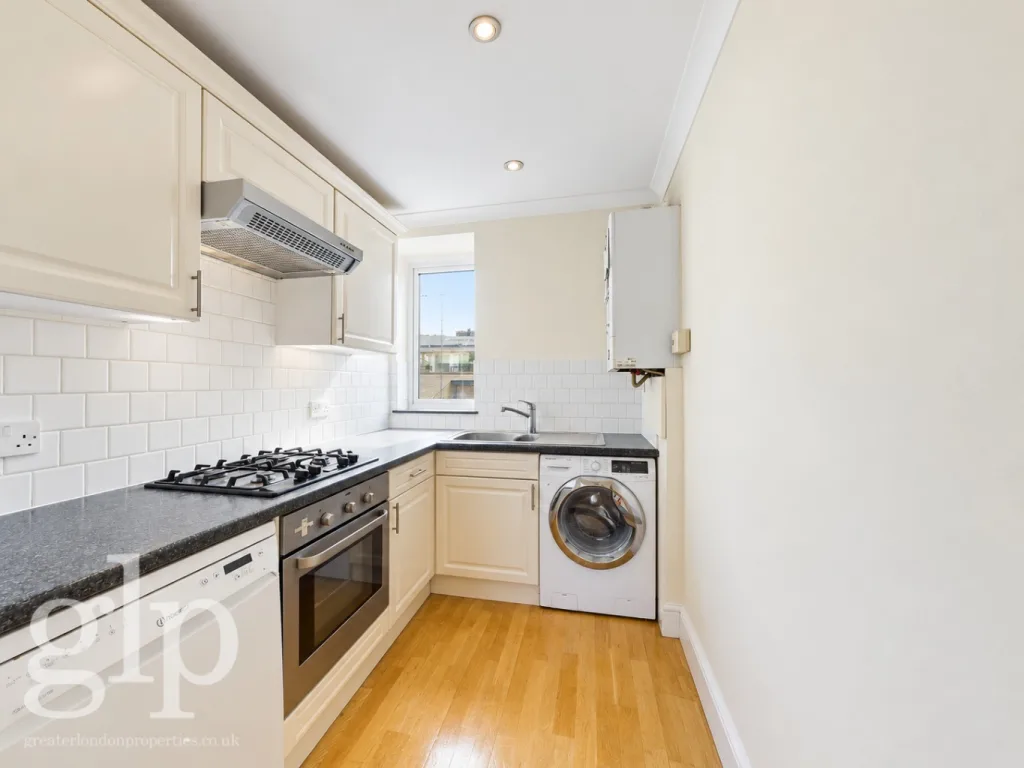 1 bedroom semi-detached house for rent