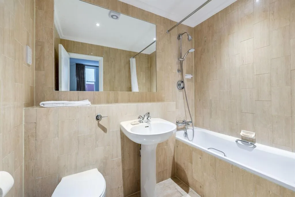 2 bedroom flat for rent