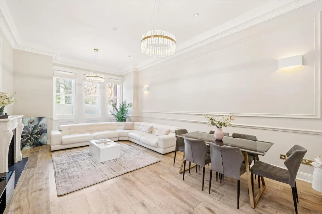 3 bedroom flat for rent
