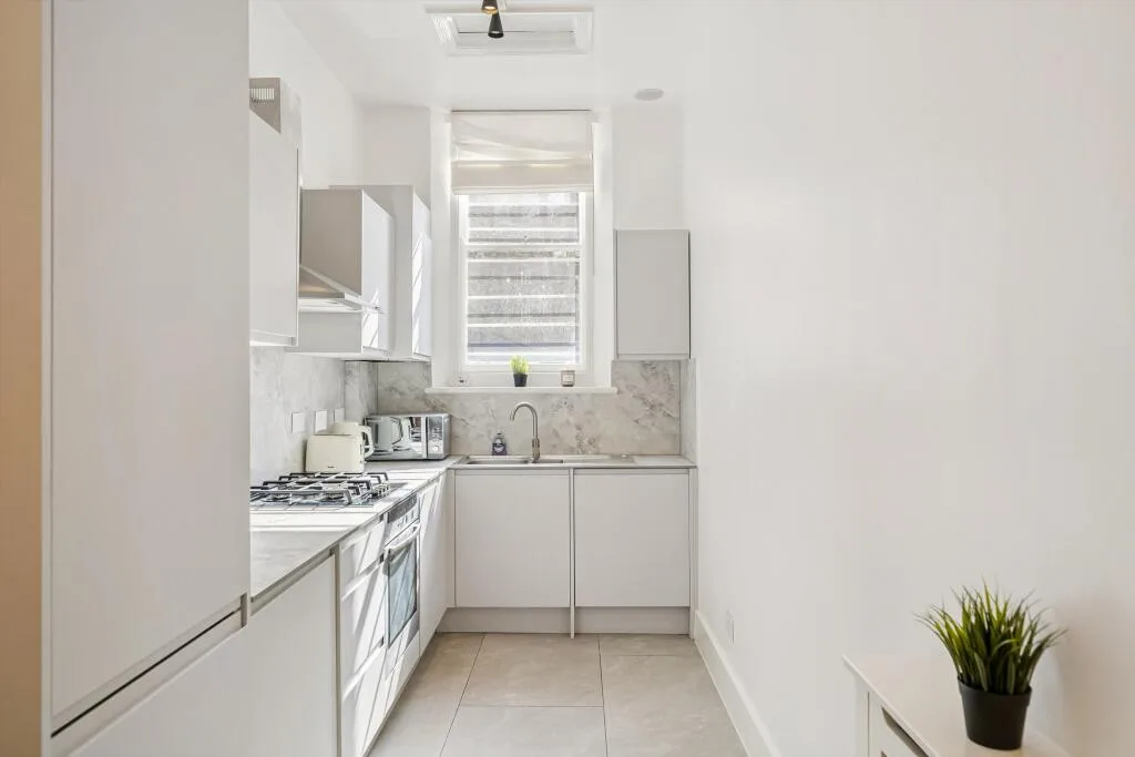 3 bedroom flat for rent