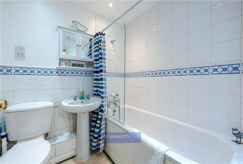 2 bedroom semi-detached house for rent