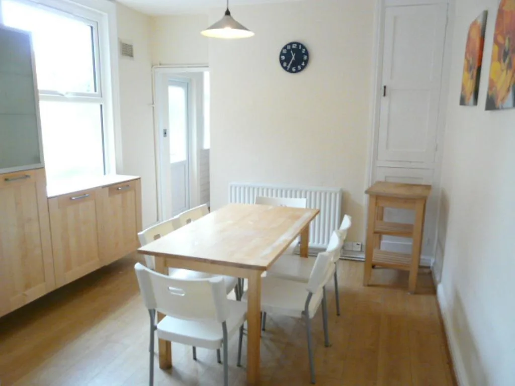 1 bedroom ground floor flat for rent
