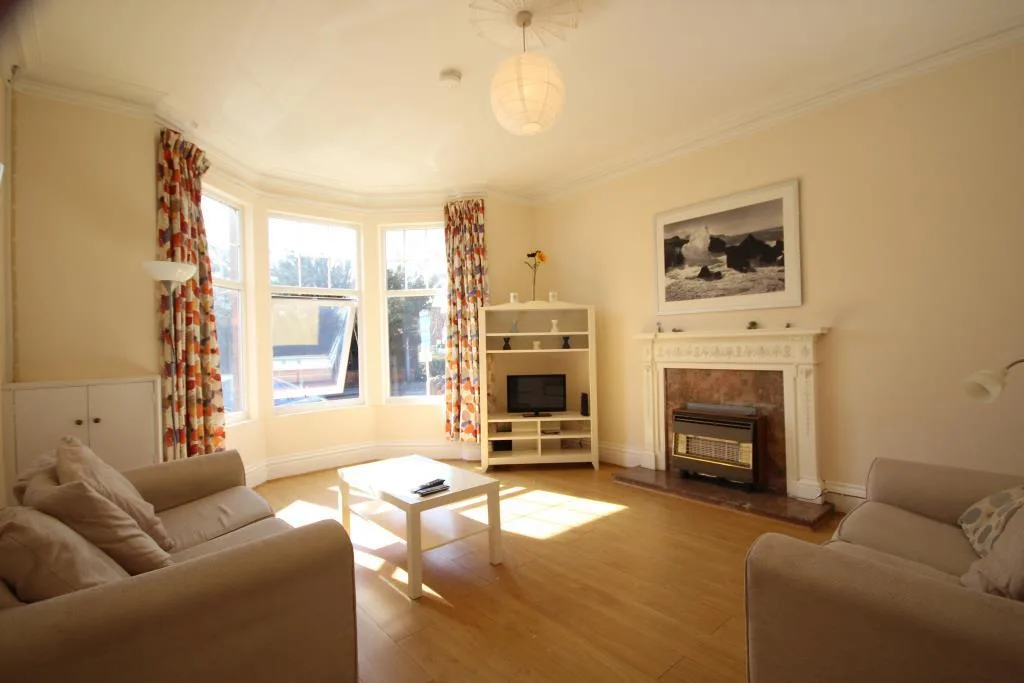 1 bedroom ground floor flat for rent