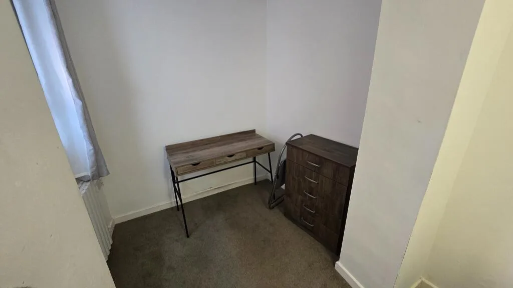 3 bedroom semi-detached house for rent