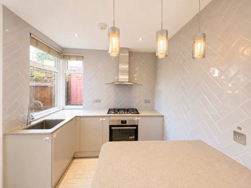 3 bedroom semi-detached house for rent