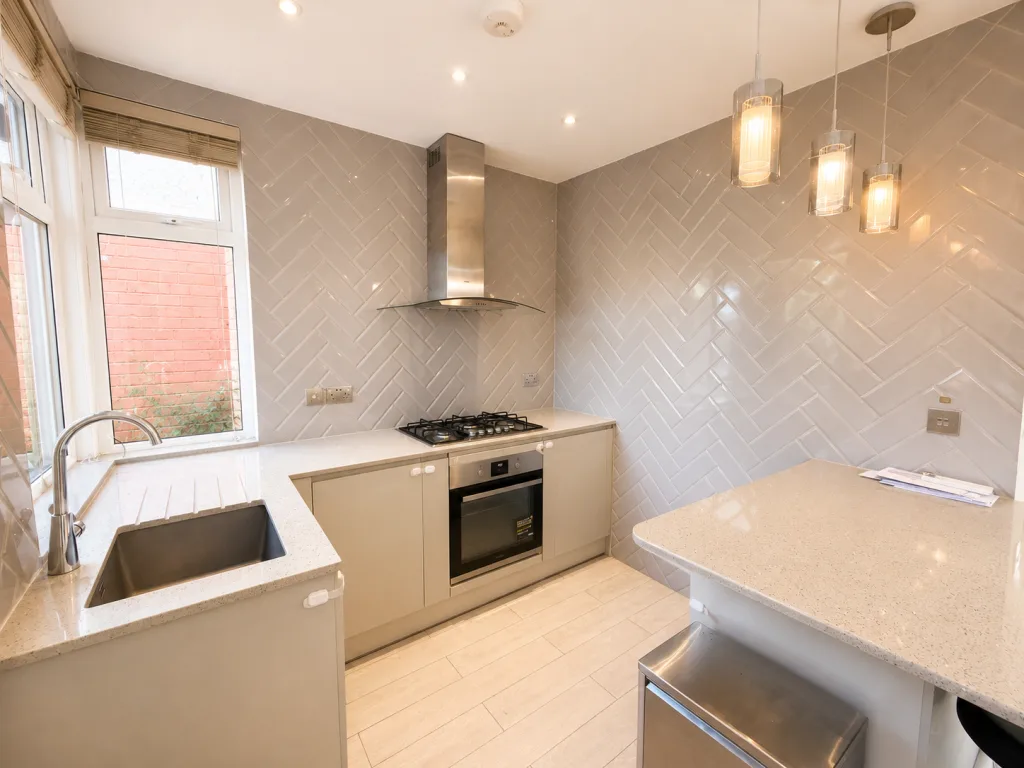 3 bedroom semi-detached house for rent