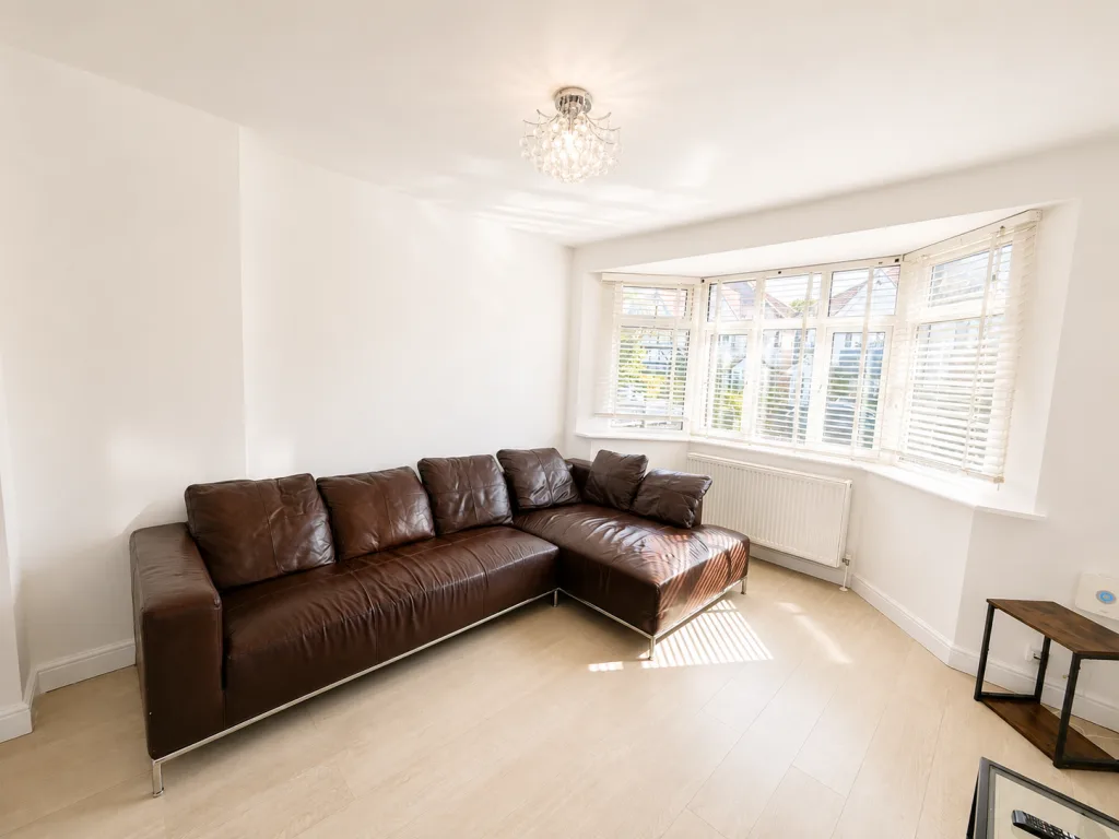 3 bedroom semi-detached house for rent